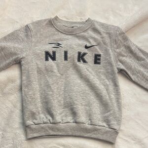 NikeGray Sweatshirt